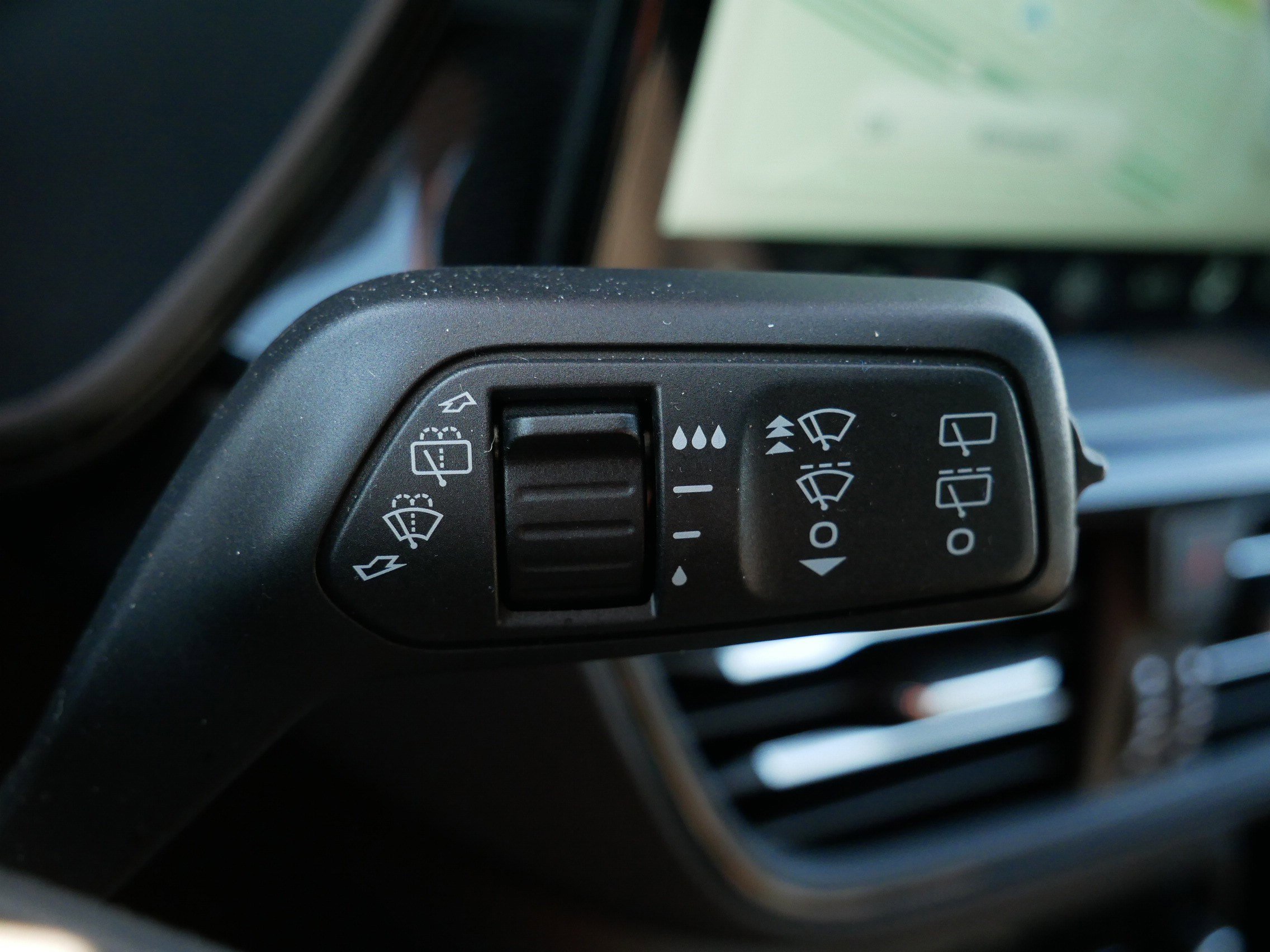 Used 2025 Ford Escape ST-Line Select w/ Tech Pack #2 image 33