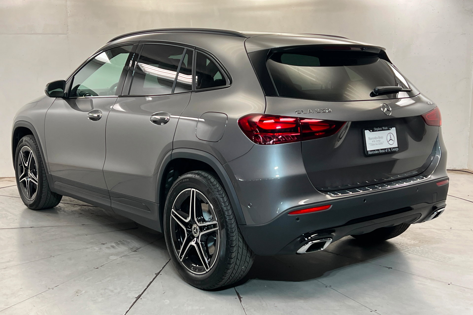 New 2026 Mercedes-Benz GLA 250 4MATIC image 3