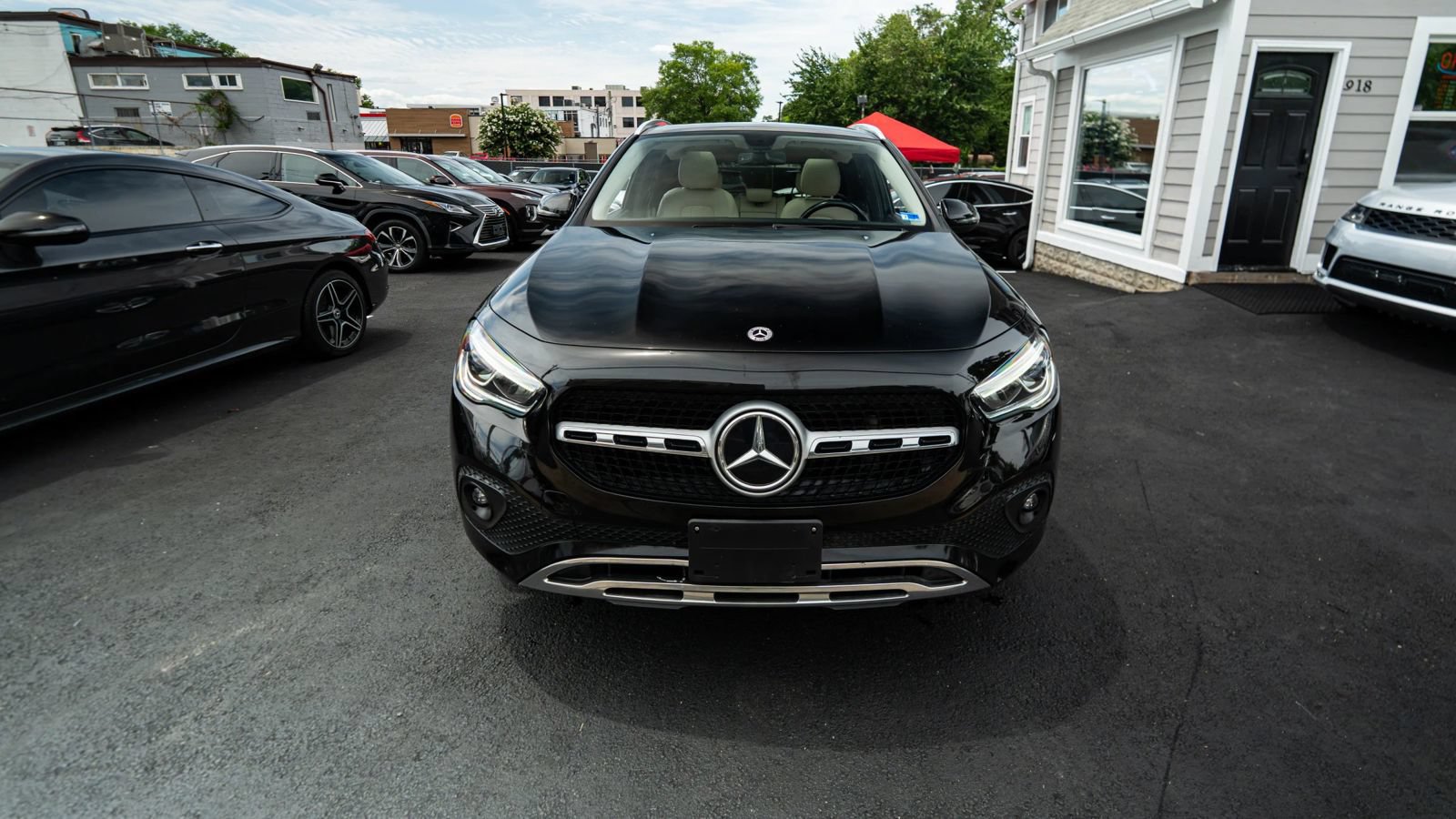 Used 2022 Mercedes-Benz GLA 250 4MATIC w/ Premium Package Lite image 9