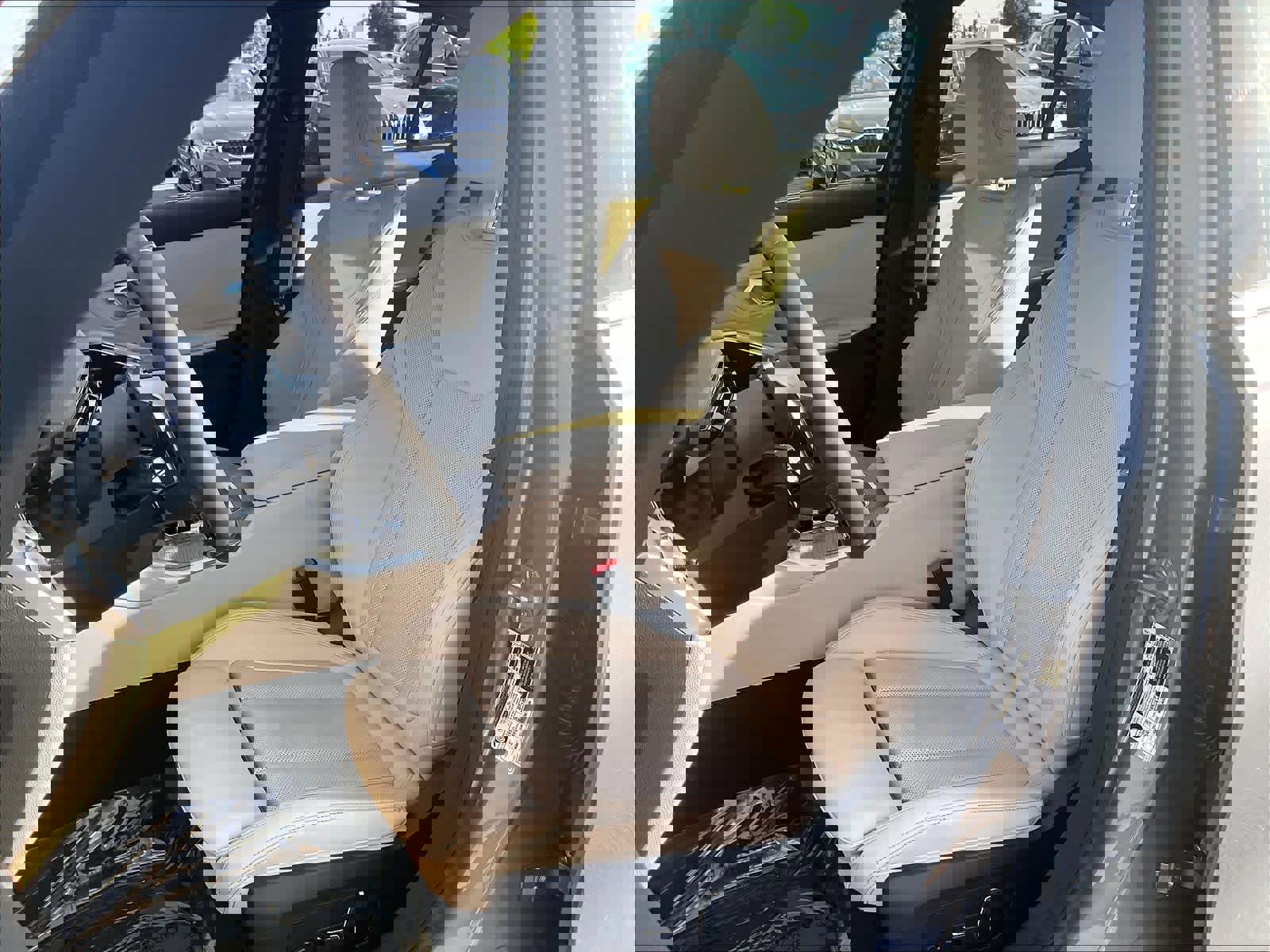 Certified 2025 BMW 330i Sedan w/ Convenience Package image 27