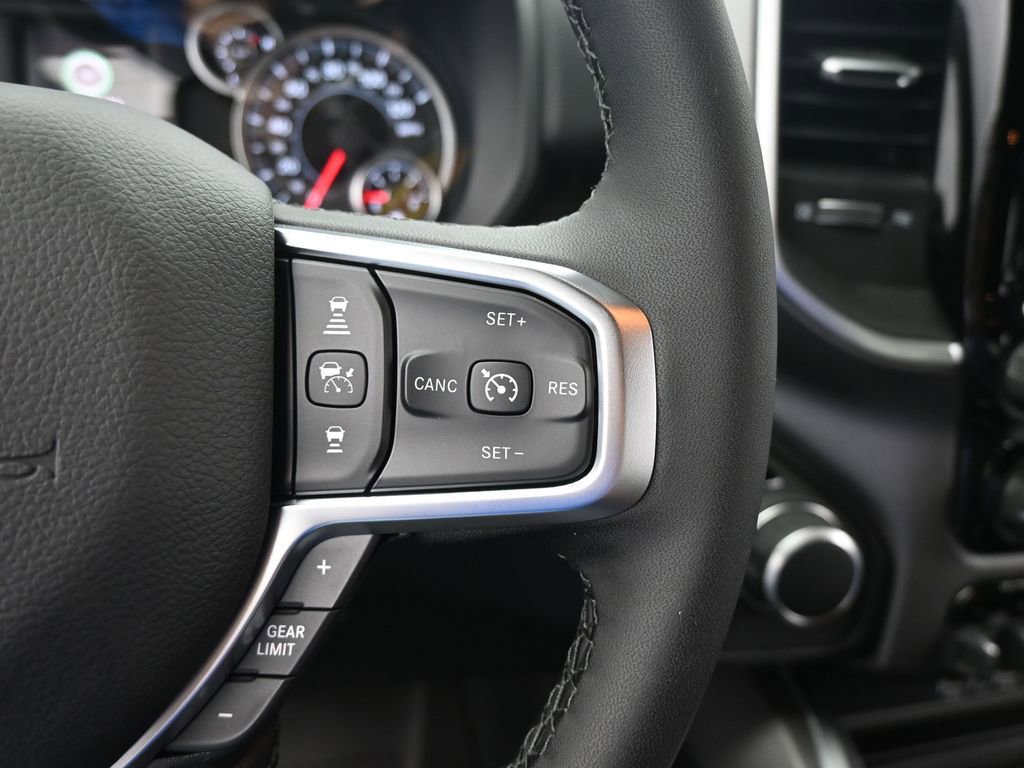 New 2026 RAM 1500 4x4 Crew Cab image 35