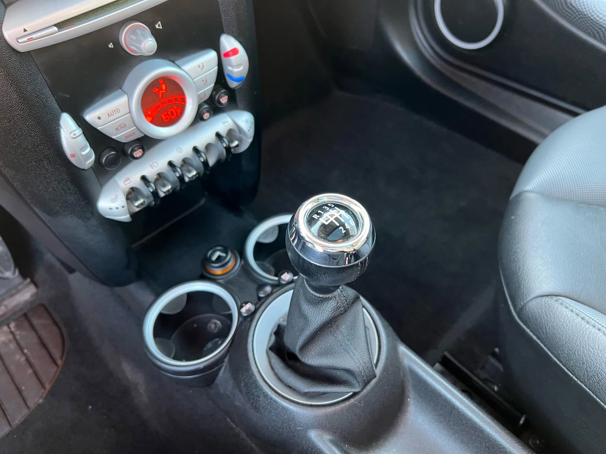 Used 2009 MINI Cooper S image 14