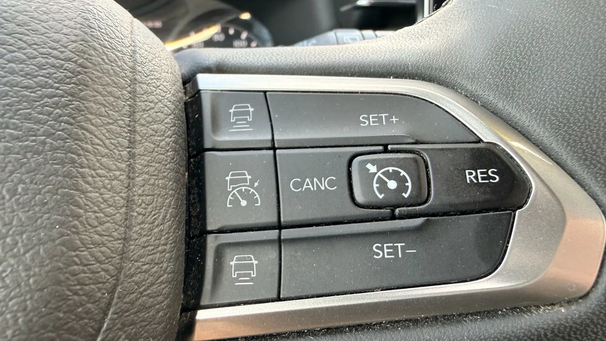 Used 2023 Jeep Compass Limited image 20