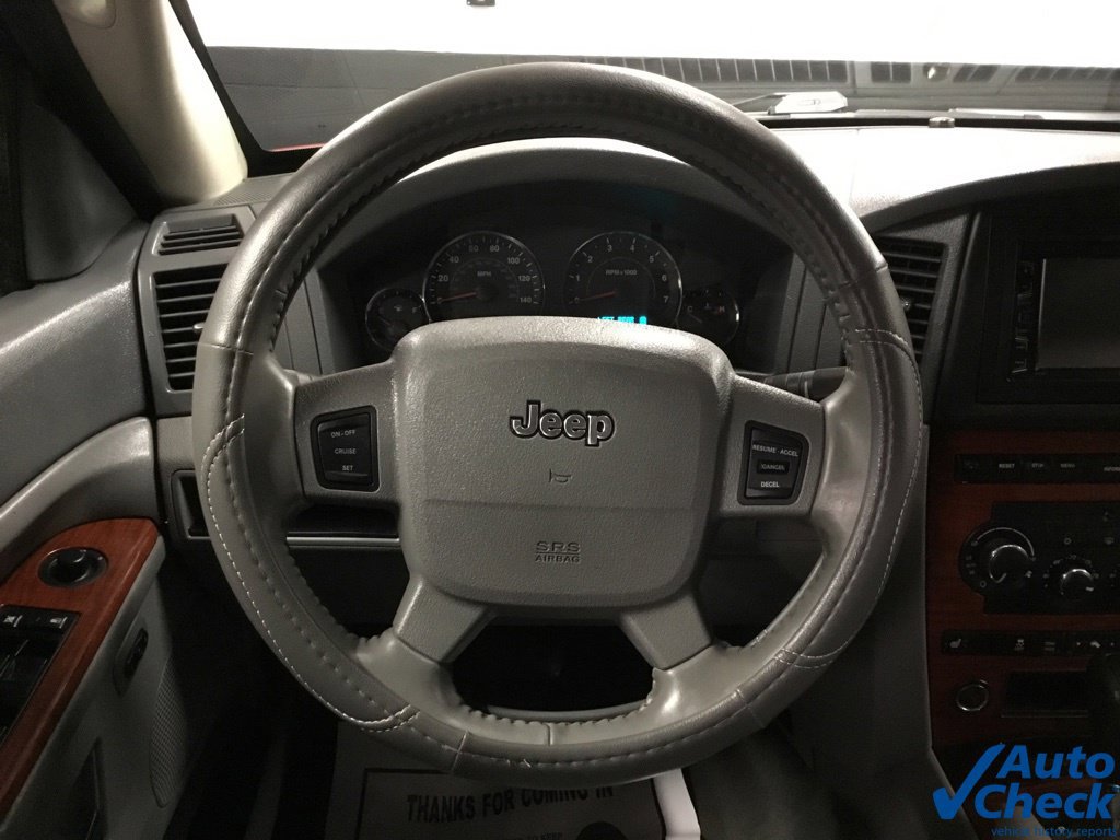 Used 2005 Jeep Grand Cherokee Limited AWD/4WD image 24