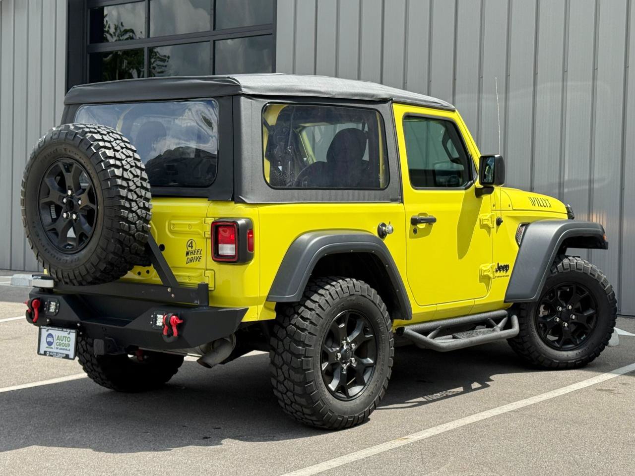Used 2023 Jeep Wrangler Sport AWD/4WD image 5