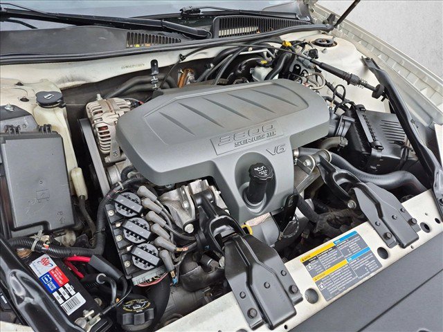 Used 2009 Buick LaCrosse CXL FWD image 19