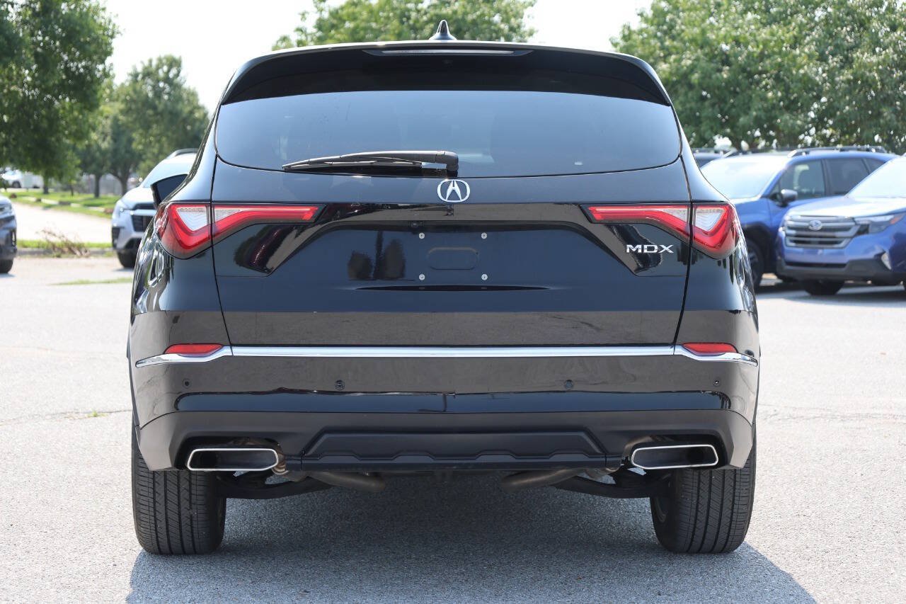 Used 2024 Acura MDX w/ Technology Package FWD image 10