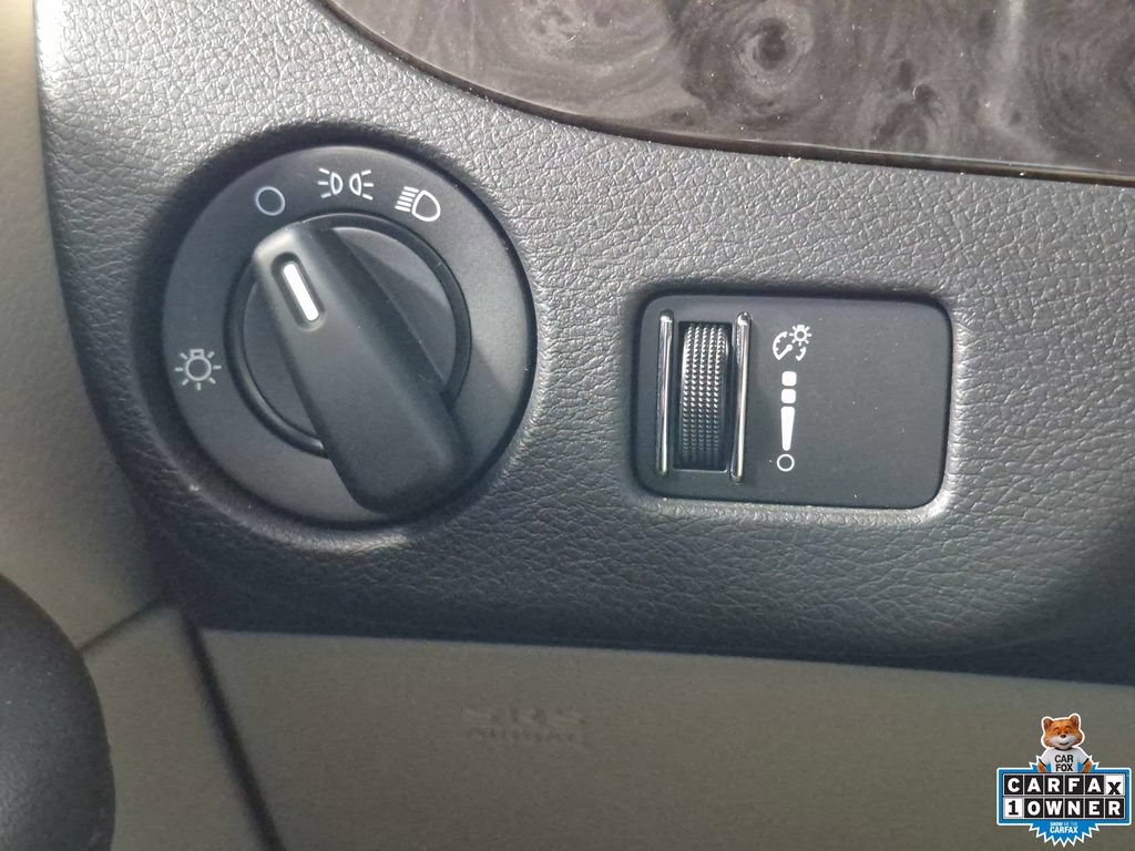 Used 2014 Dodge Grand Caravan SXT FWD image 18