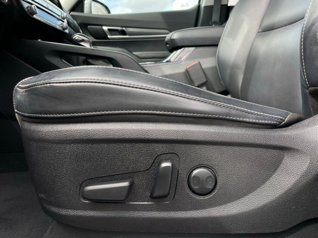 Used 2022 Kia Telluride S image 24