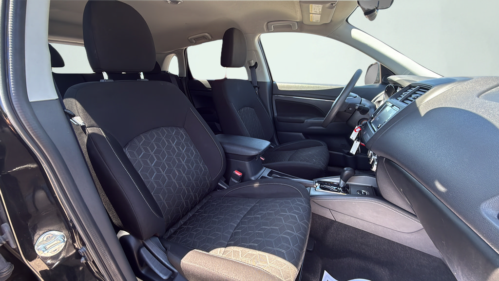 Used 2024 Mitsubishi Outlander Sport ES AWD/4WD image 40