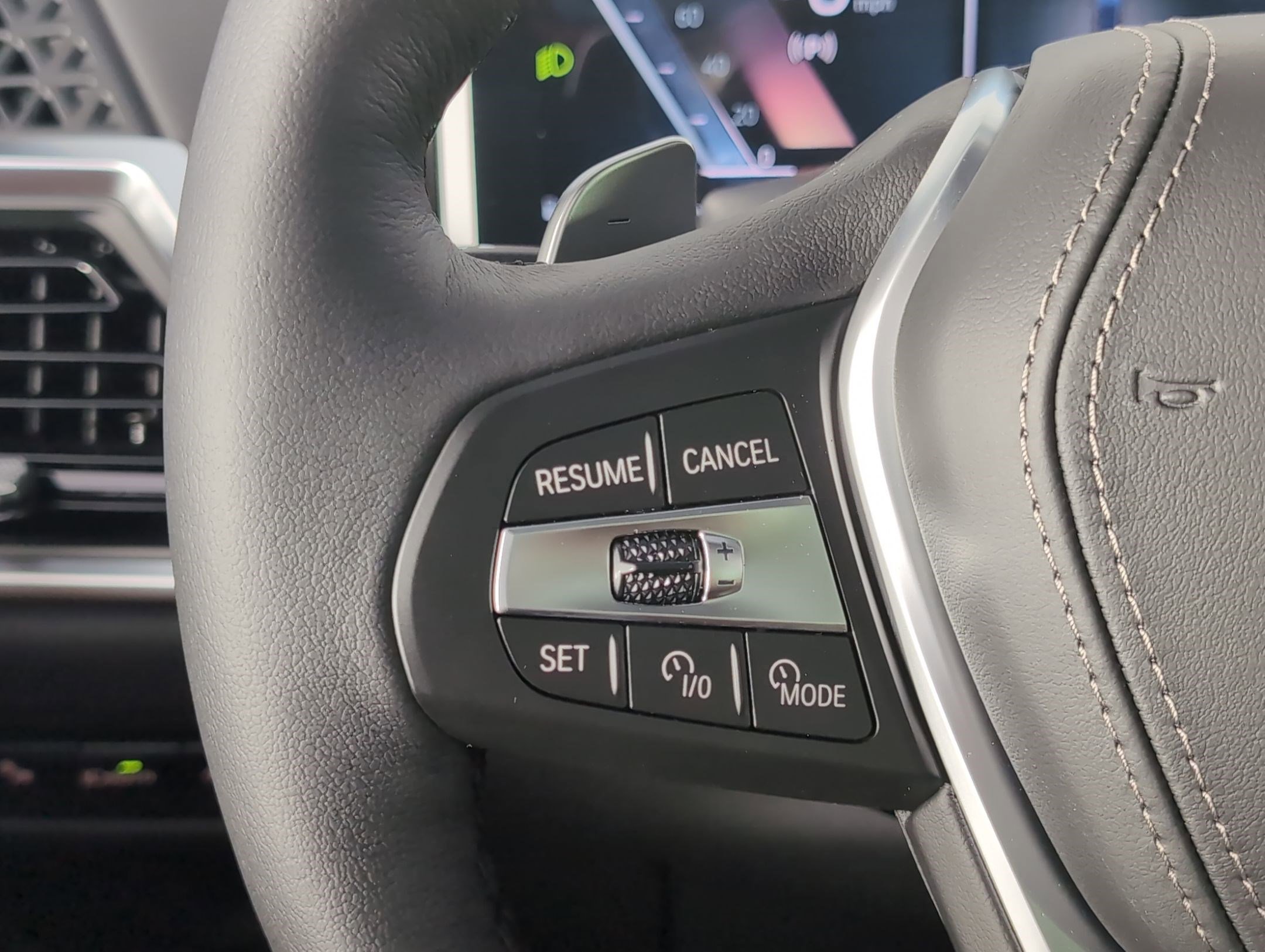 Used 2026 BMW X5 sDrive40i w/ Climate Comfort Package RWD image 14