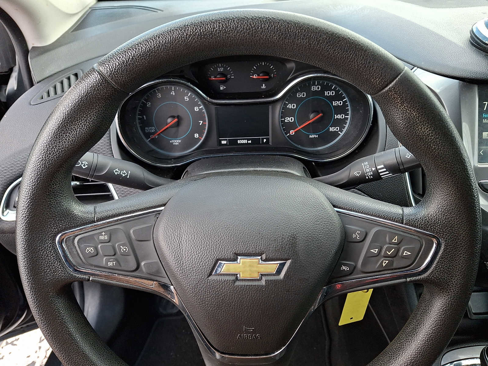 Used 2017 Chevrolet Cruze LT image 17