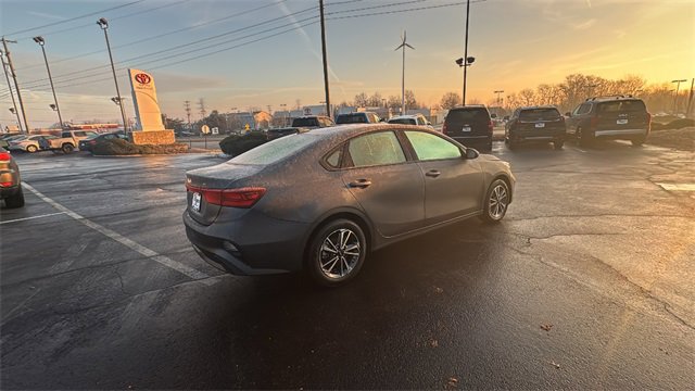 Used 2024 Kia Forte LXS image 29