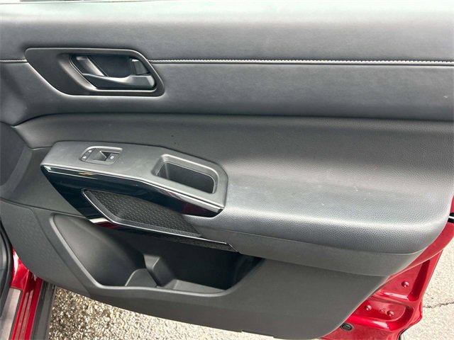 Used 2024 Nissan Pathfinder SV w/ Lighting Package (N92) image 25