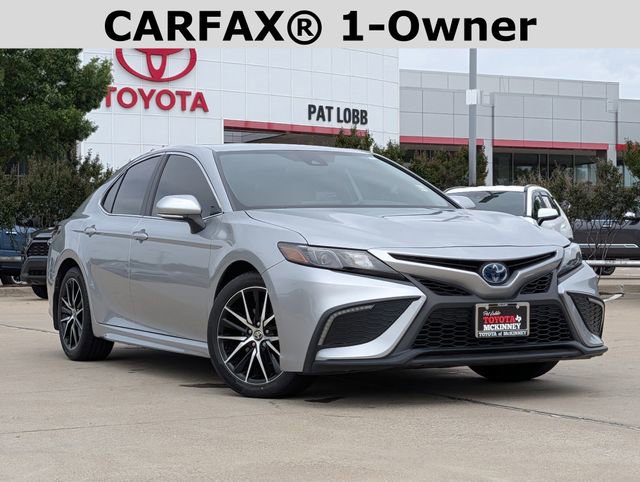 Used 2024 Toyota Camry SE w/ Audio Upgrade Package FWD image 2