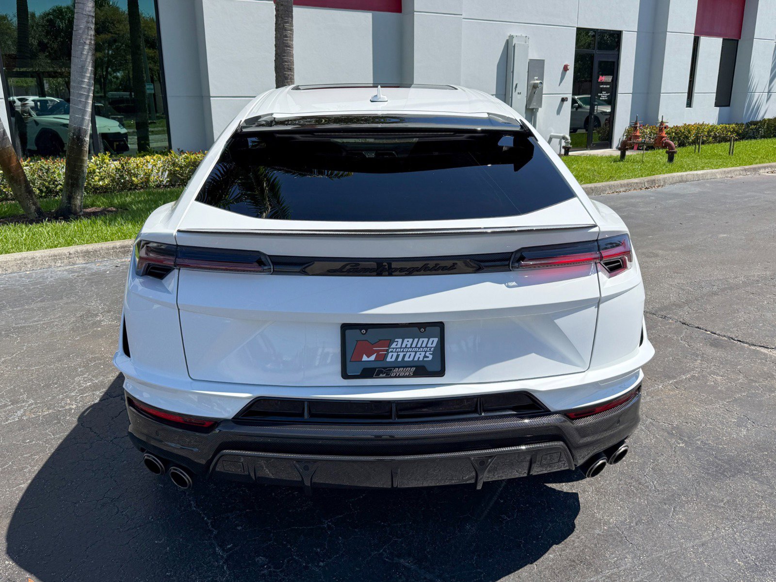 Used 2023 Lamborghini Urus Performante AWD/4WD image 12
