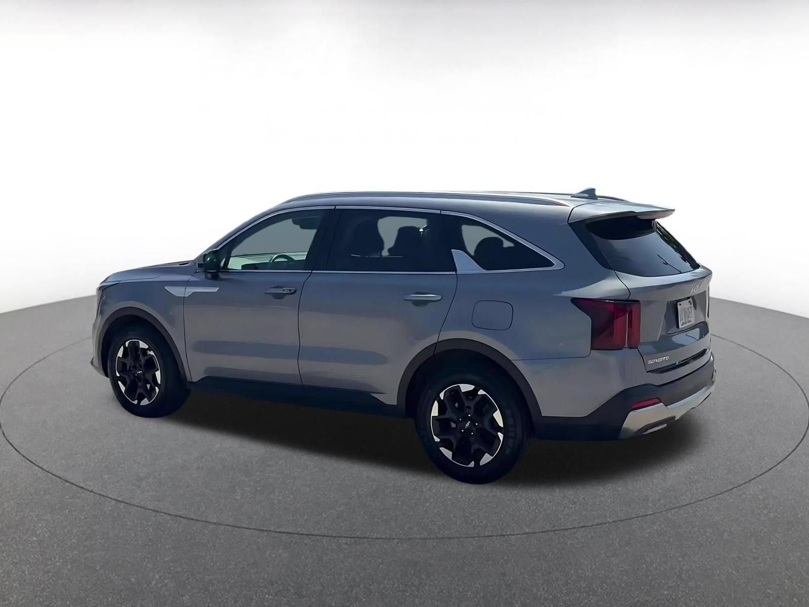 Used 2024 Kia Sorento S FWD image 10
