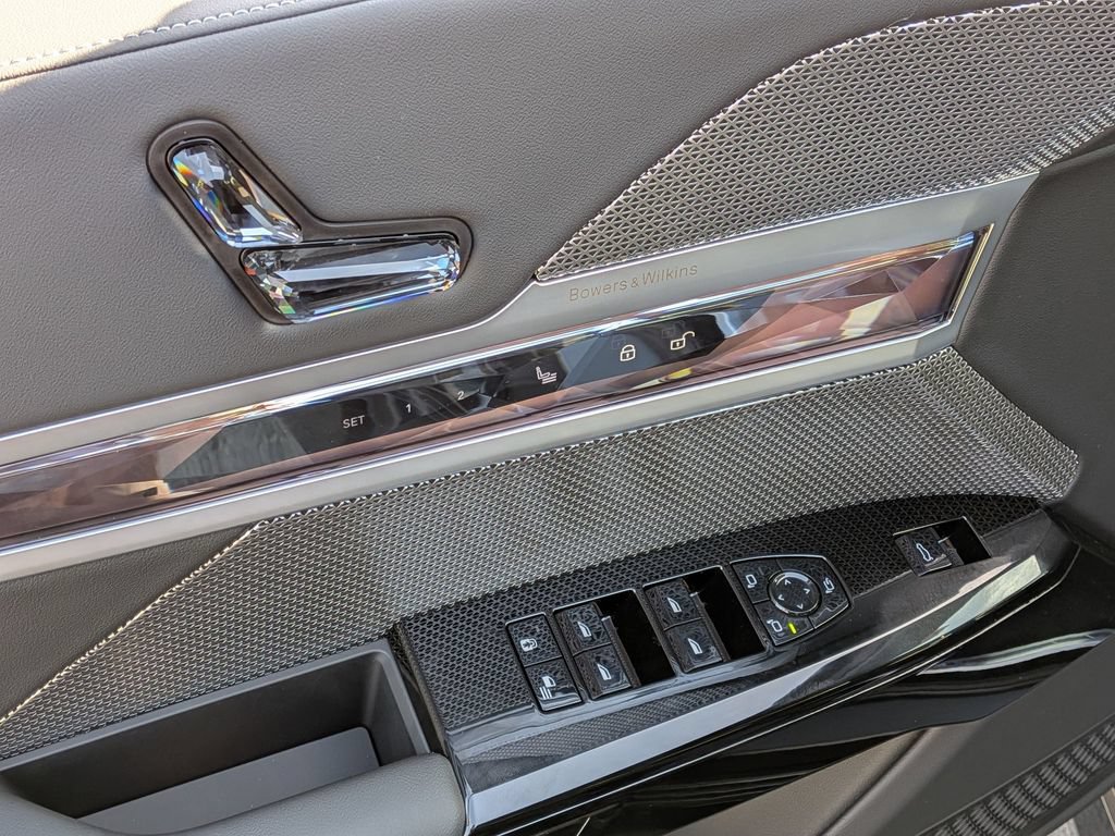 New 2026 BMW 740i RWD image 17