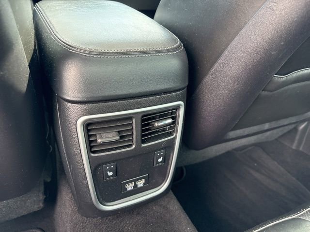 Used 2020 Dodge Charger SXT w/ Leather Interior Group RWD image 18