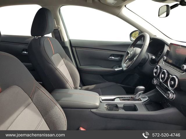 Used 2025 Nissan Sentra SR FWD image 33