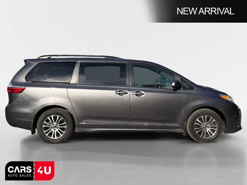 Used 2019 Toyota Sienna XLE FWD image 8