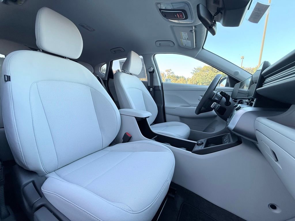 New 2025 Hyundai Kona SEL FWD image 30