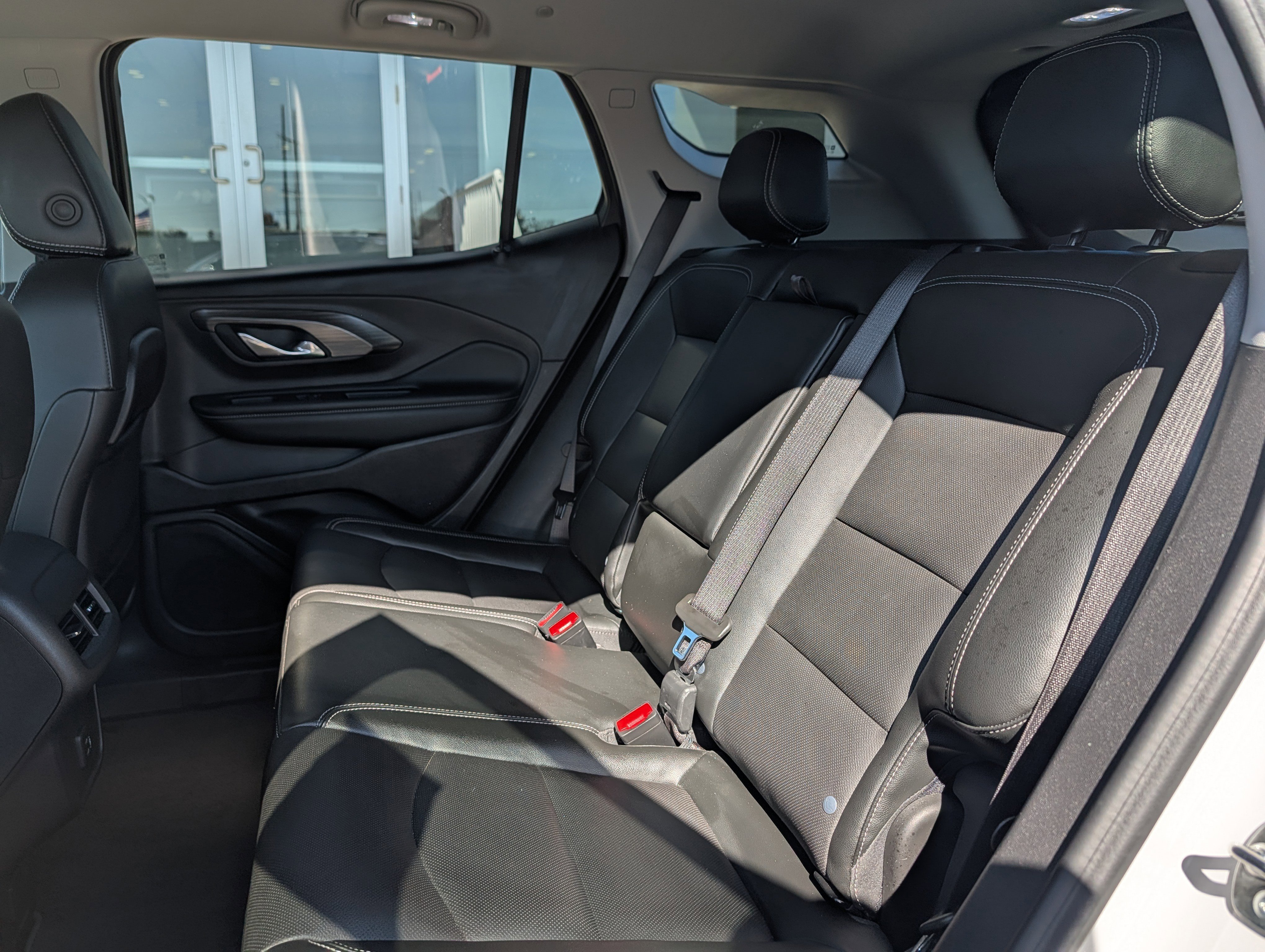 Certified 2024 GMC Terrain SLT AWD/4WD image 9