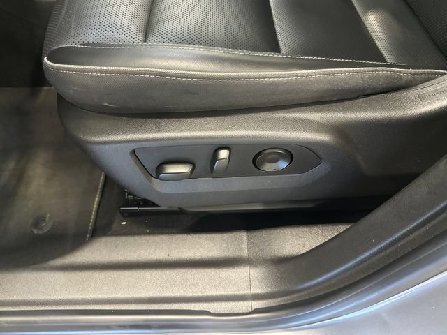 Certified 2021 Buick Envision Essence AWD/4WD image 24