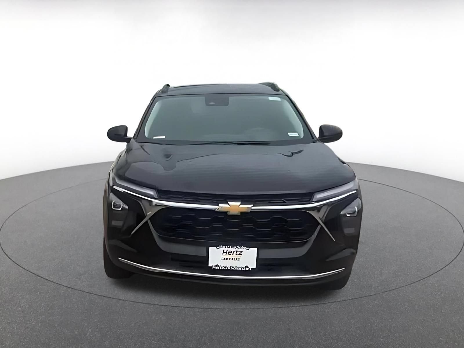 Used 2025 Chevrolet Trax LT FWD image 4