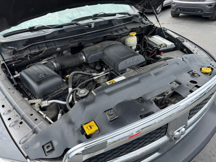 Used 2017 RAM 1500 ST w/ SXT Appearance Group AWD/4WD image 23