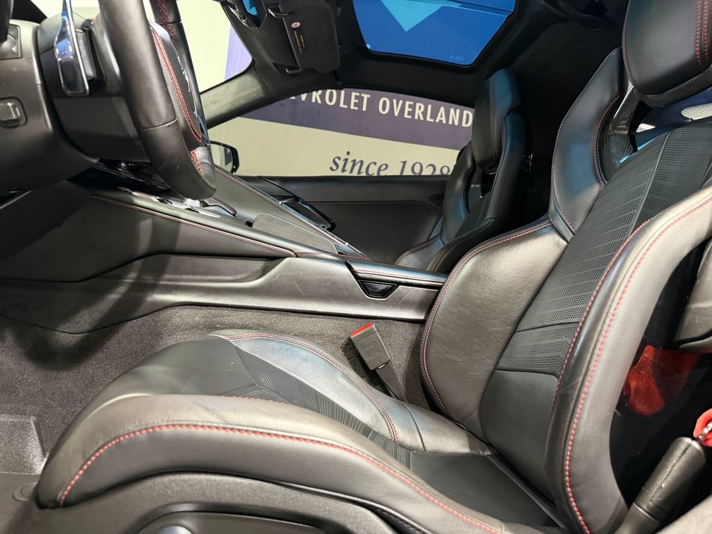 Used 2024 Chevrolet Corvette Stingray Premium Cpe RWD image 25