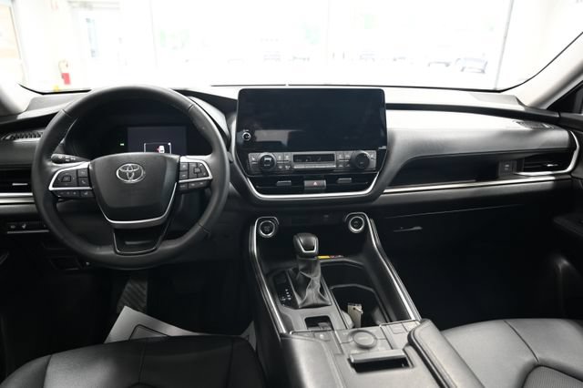 Used 2024 Toyota Grand Highlander AWD image 14