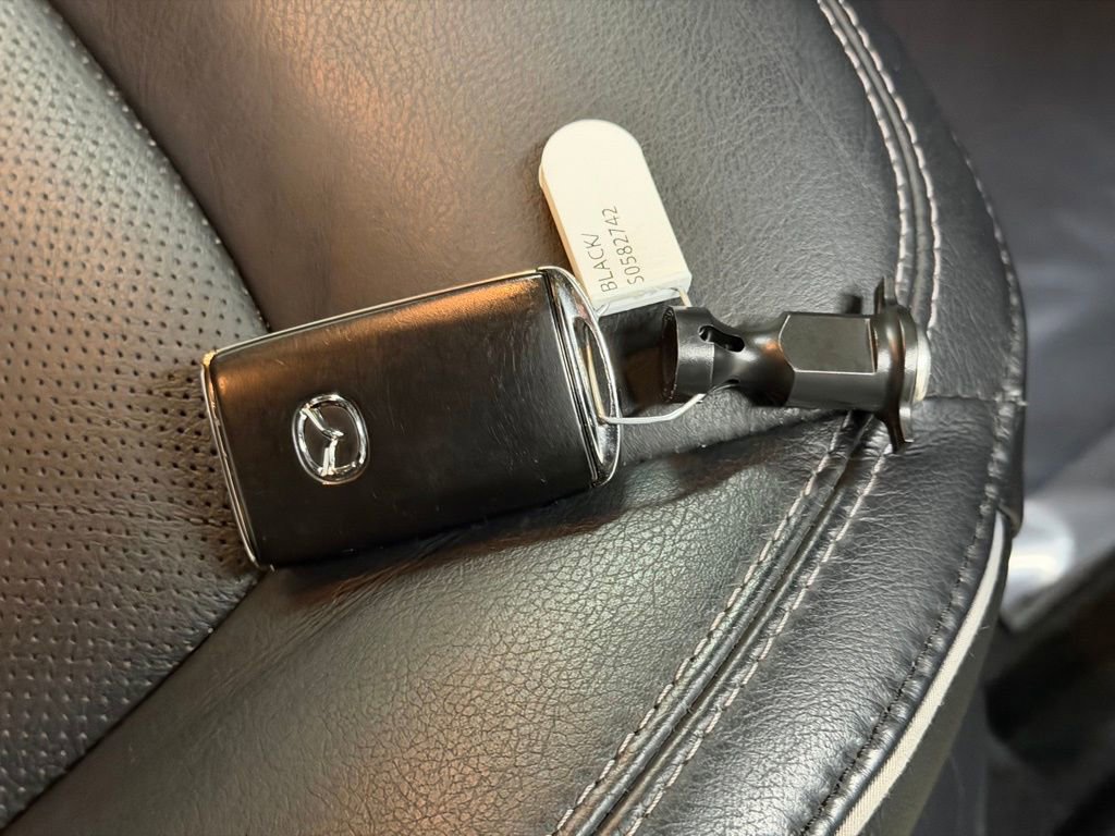 Used 2025 MAZDA CX-5 AWD 2.5 S w/ Preferred Package image 23