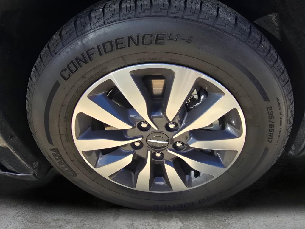 Used 2023 Chrysler Pacifica Limited image 13