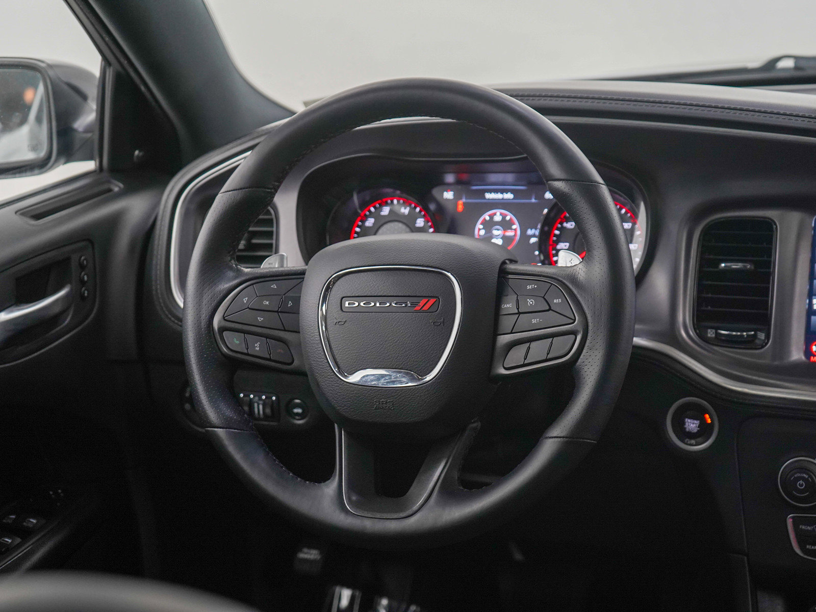 Used 2020 Dodge Charger SXT w/ Plus Group image 13