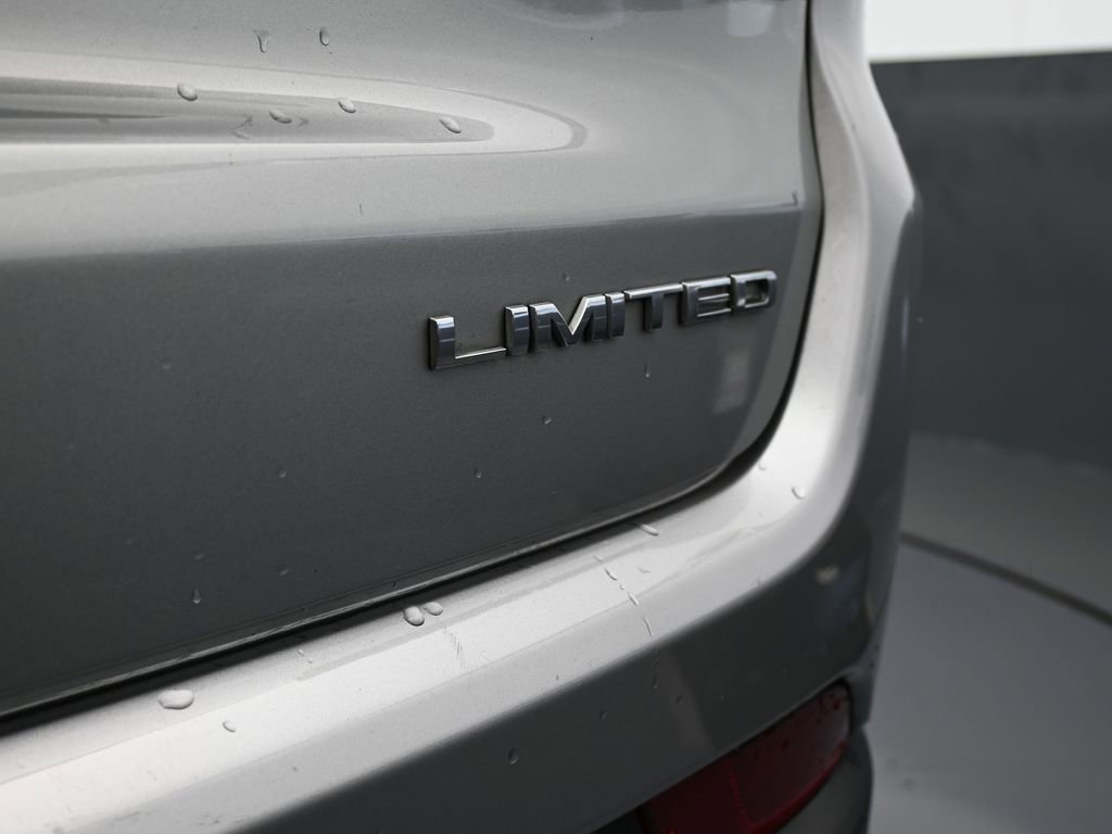 Used 2022 Jeep Compass Limited w/ Sun and Sound Group image 35