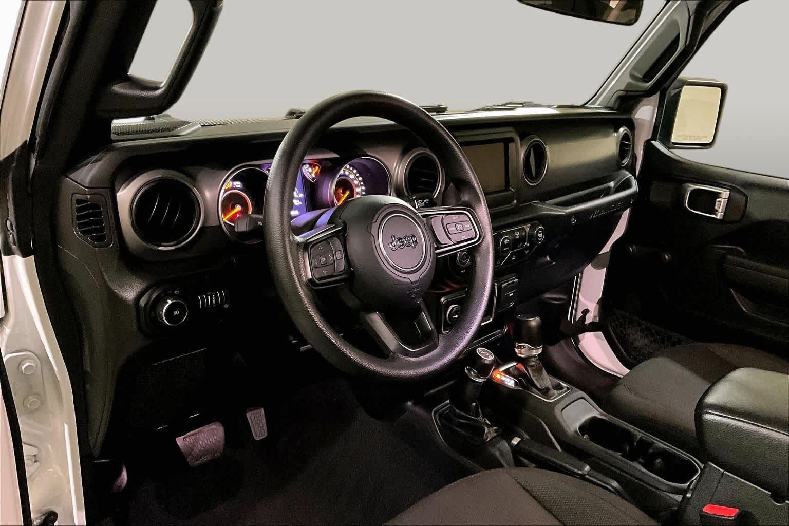 Used 2022 Jeep Wrangler Unlimited Sport AWD/4WD image 16