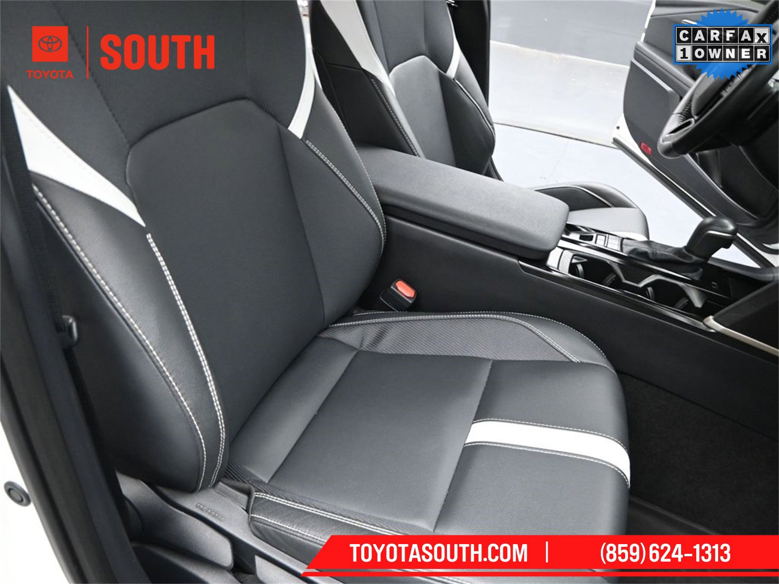 Used 2025 Toyota Camry SE w/ Convenience Package image 27