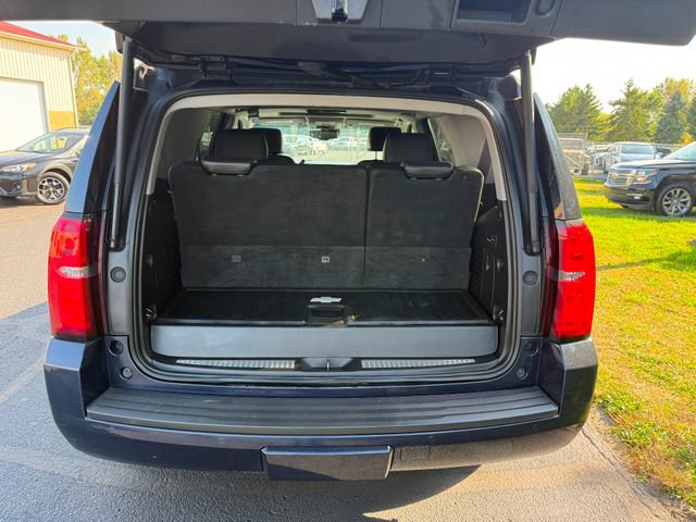 Used 2019 Chevrolet Tahoe LT w/ LT Signature Package image 3