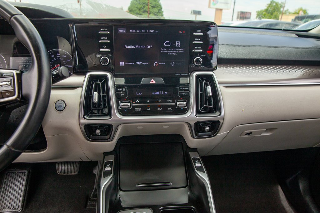 Used 2021 Kia Sorento S image 16
