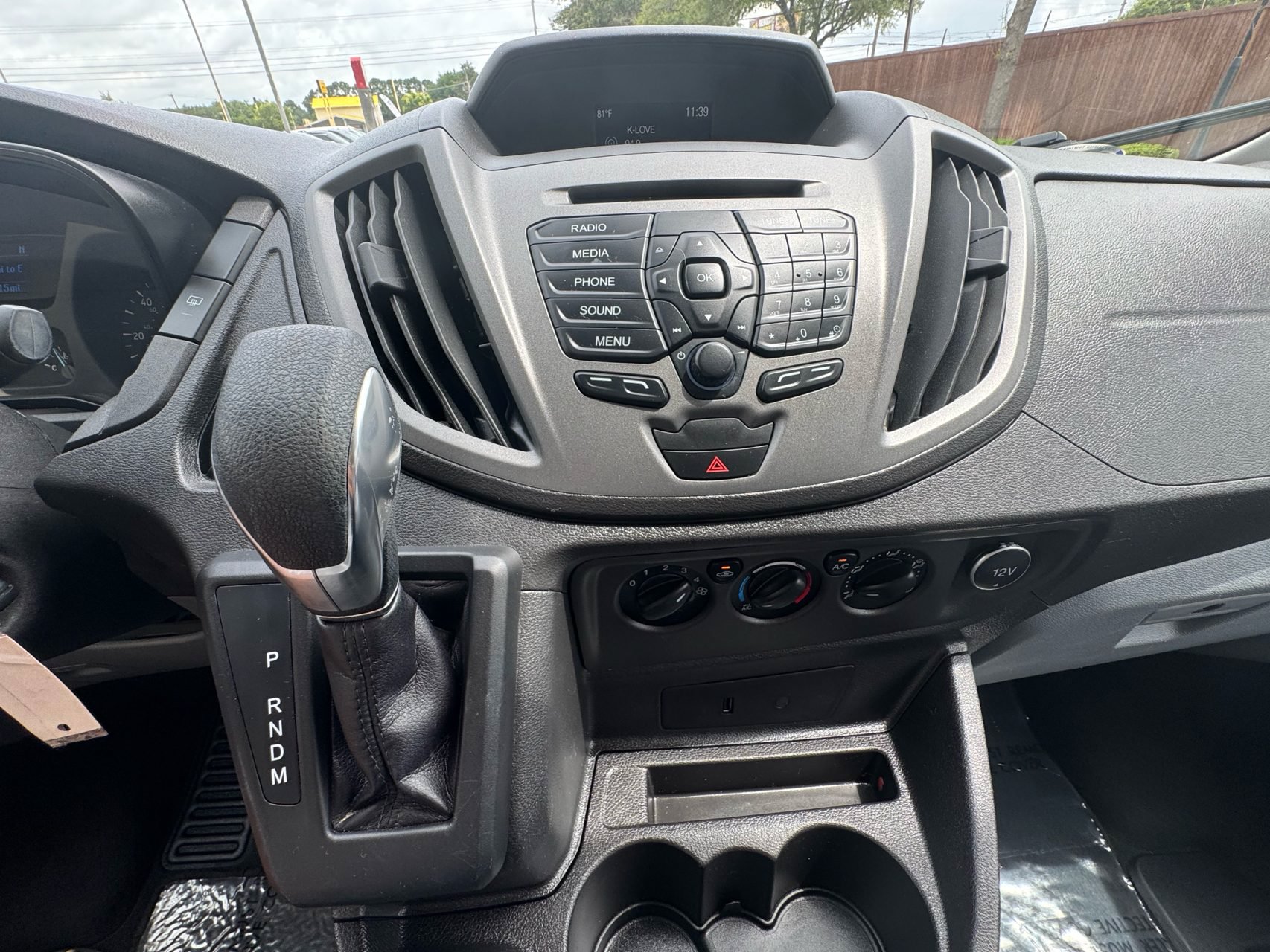 Used 2018 Ford Transit 150 XL RWD image 20