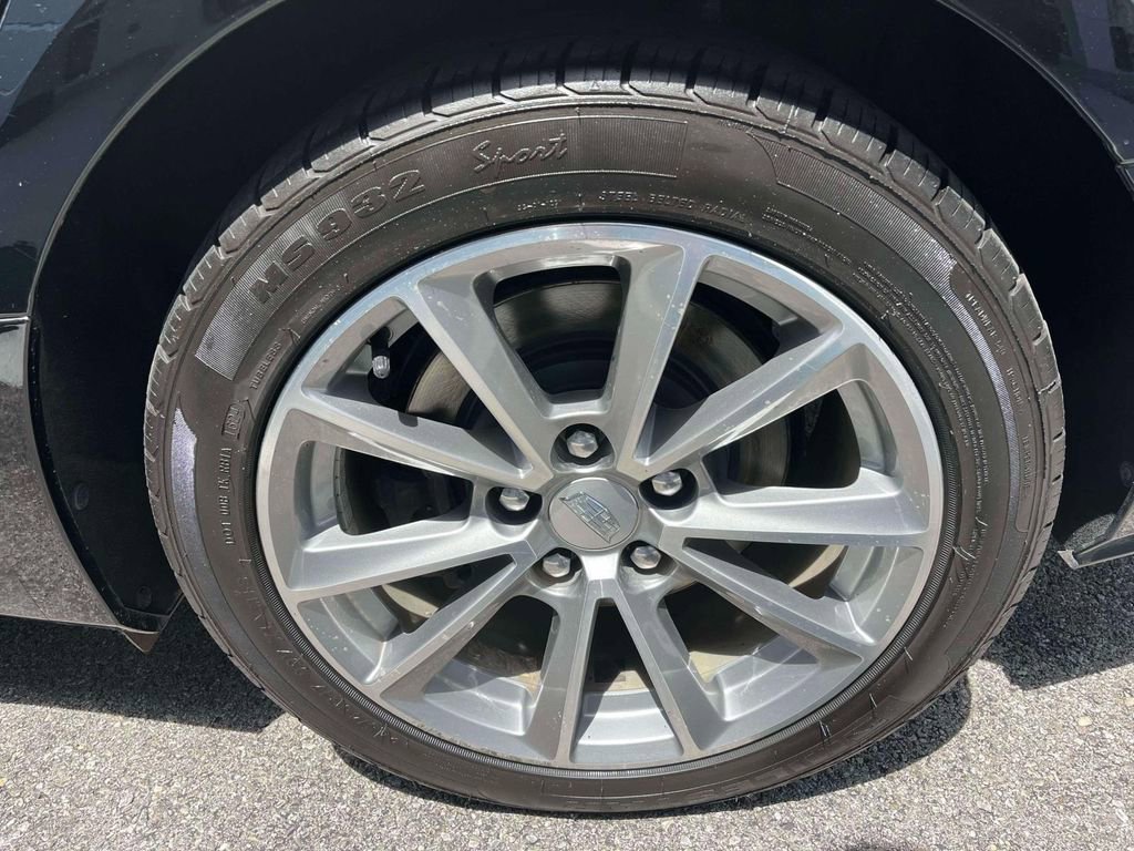 Used 2017 Cadillac CTS Luxury RWD image 11
