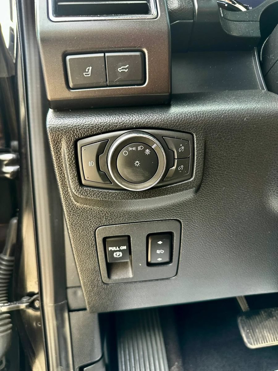 Used 2021 Ford Expedition Limited RWD image 45