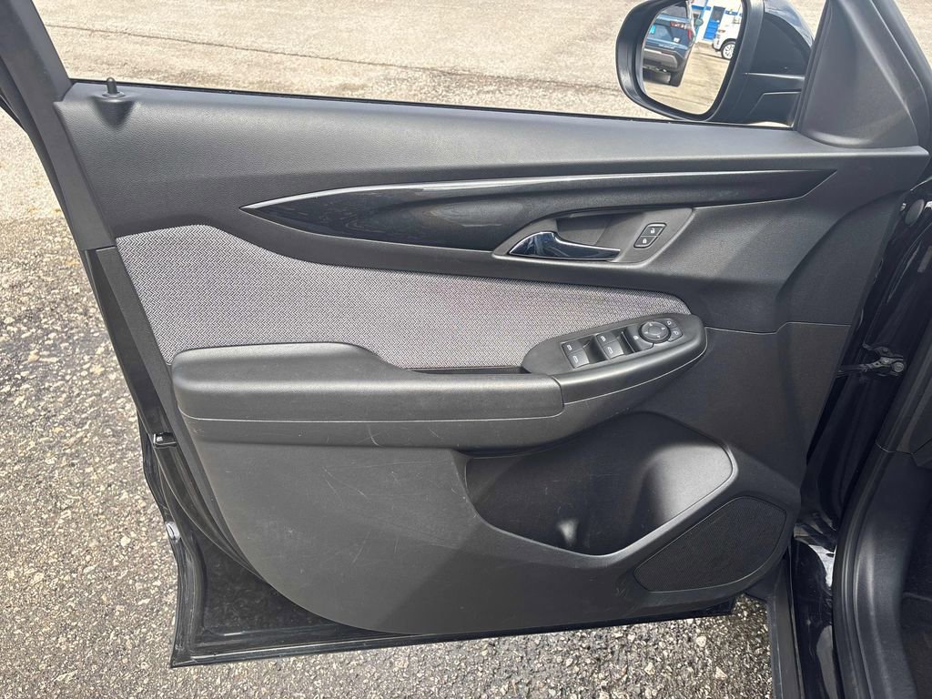 Used 2025 Chevrolet TrailBlazer LT image 9