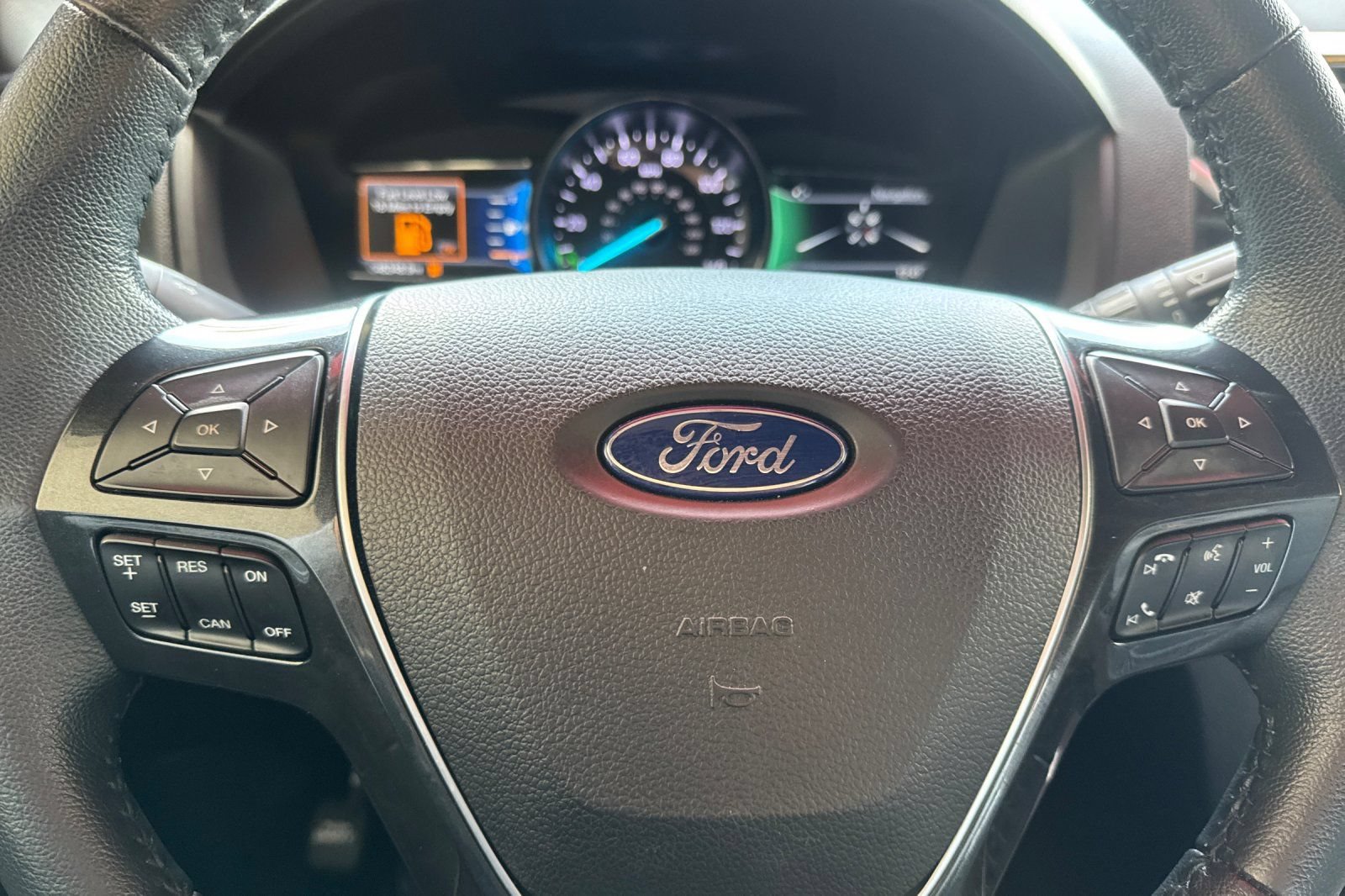 Used 2019 Ford Explorer Limited FWD image 31
