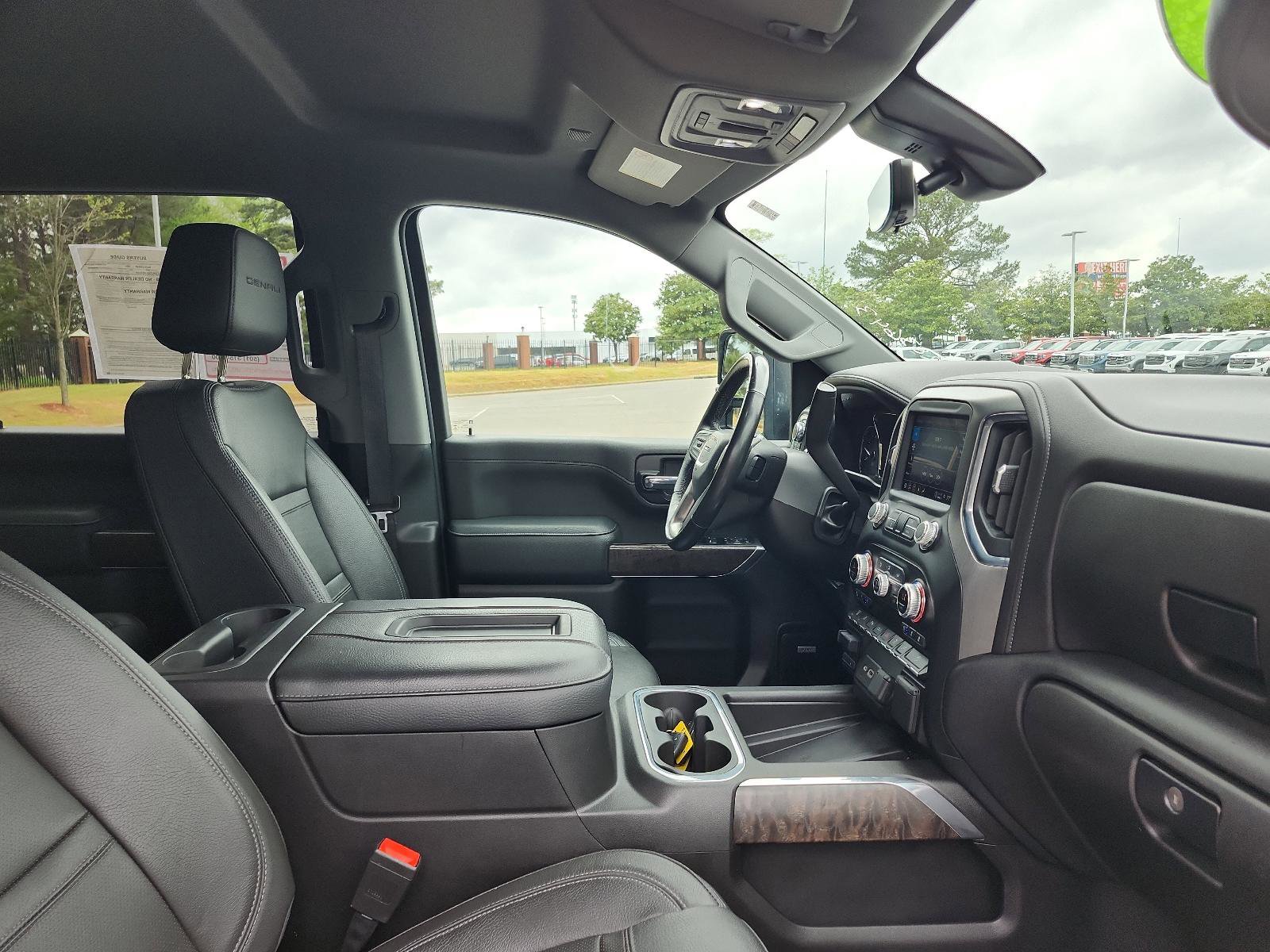 Used 2022 GMC Sierra 2500 Denali w/ Technology Package AWD/4WD image 10