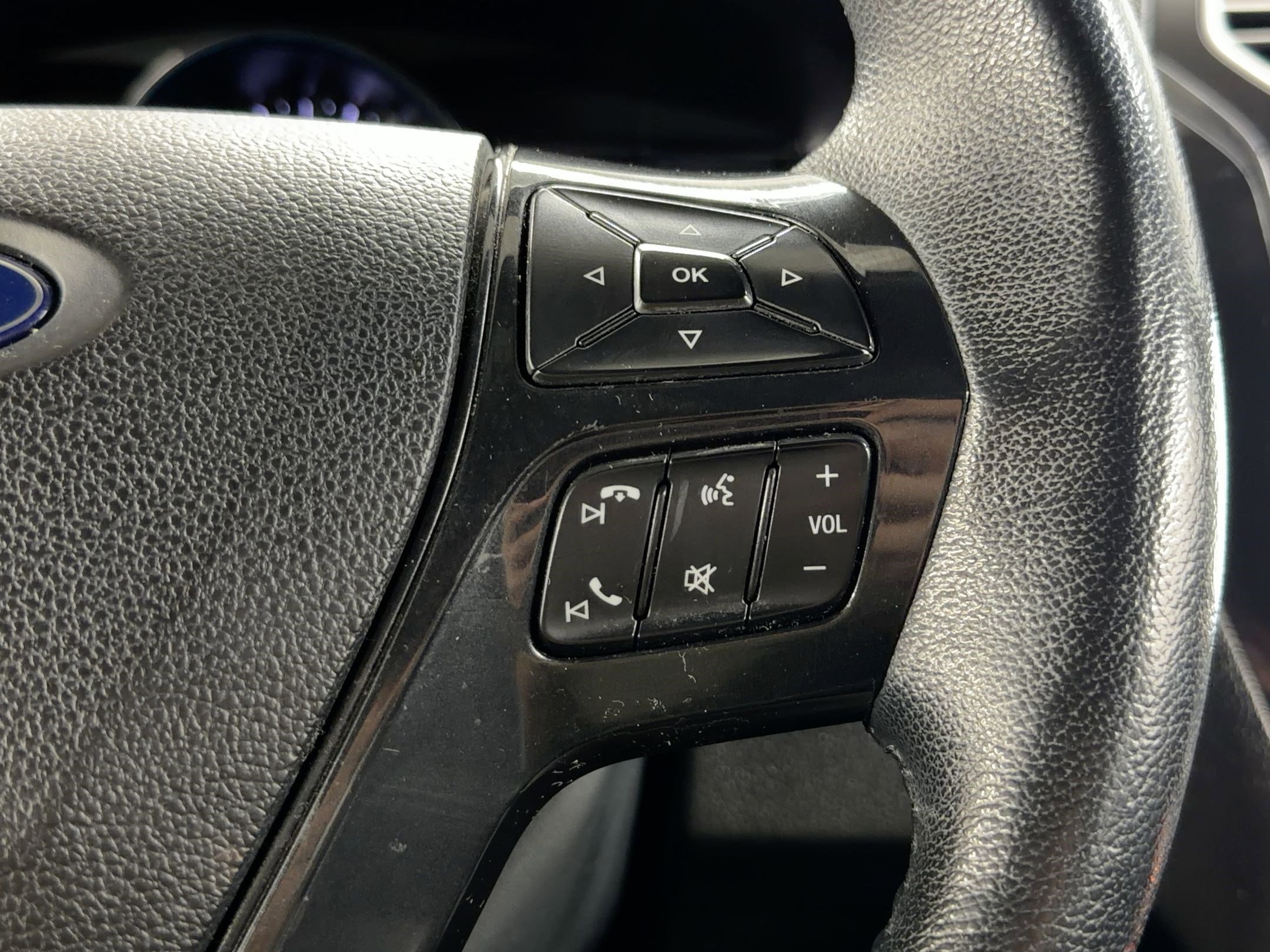 Used 2018 Ford Explorer XLT w/ Equipment Group 202A image 21