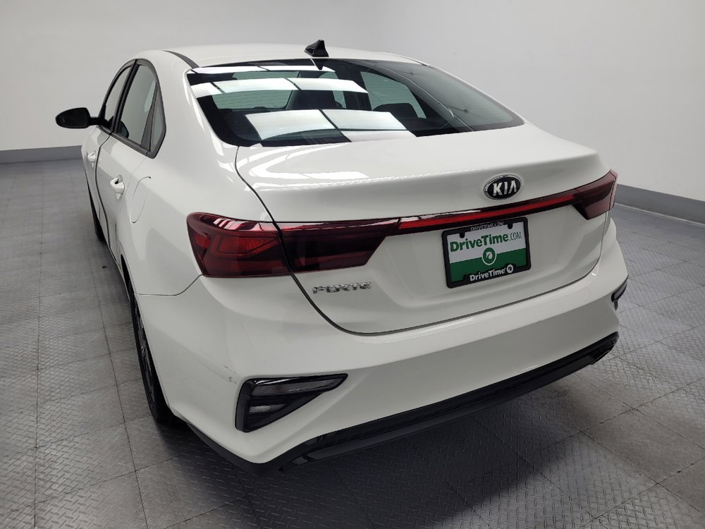 Used 2020 Kia Forte LXS FWD image 6