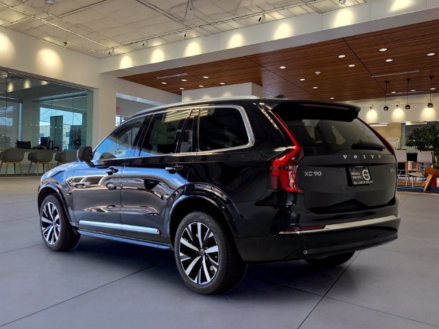 New 2026 Volvo XC90 B5 Core AWD/4WD image 3