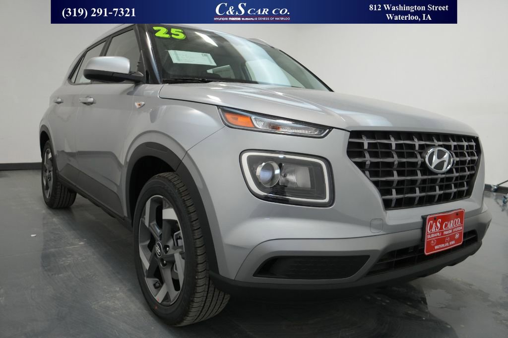 New 2025 Hyundai Venue SEL image 1